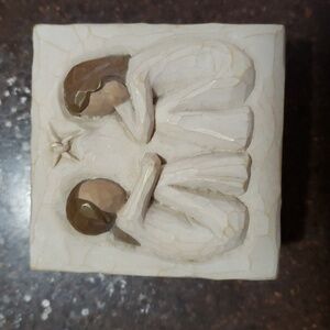 2003 Willow Tree “Friendship“ Box Susan Lordi Trinket/Keepsake Box